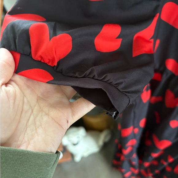 ROMANTIC FLOWY HEART DRESS - Picture 3 of 4